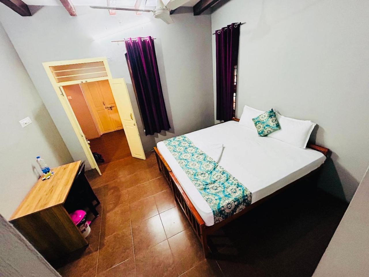 Era Heritage Inn Кожикоде Экстерьер фото